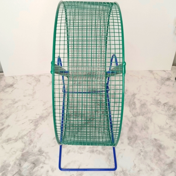 Small Animal Wire Running Wheel Large good used condition